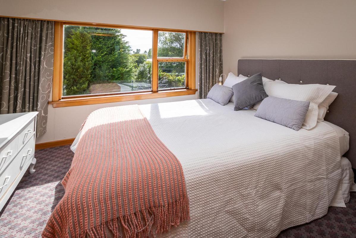 Grand View - Te Anau Holiday Home Exterior foto